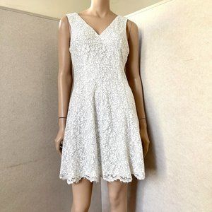 Kensie White sleeveless party dress size 8